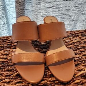 Convertible heels, Tan